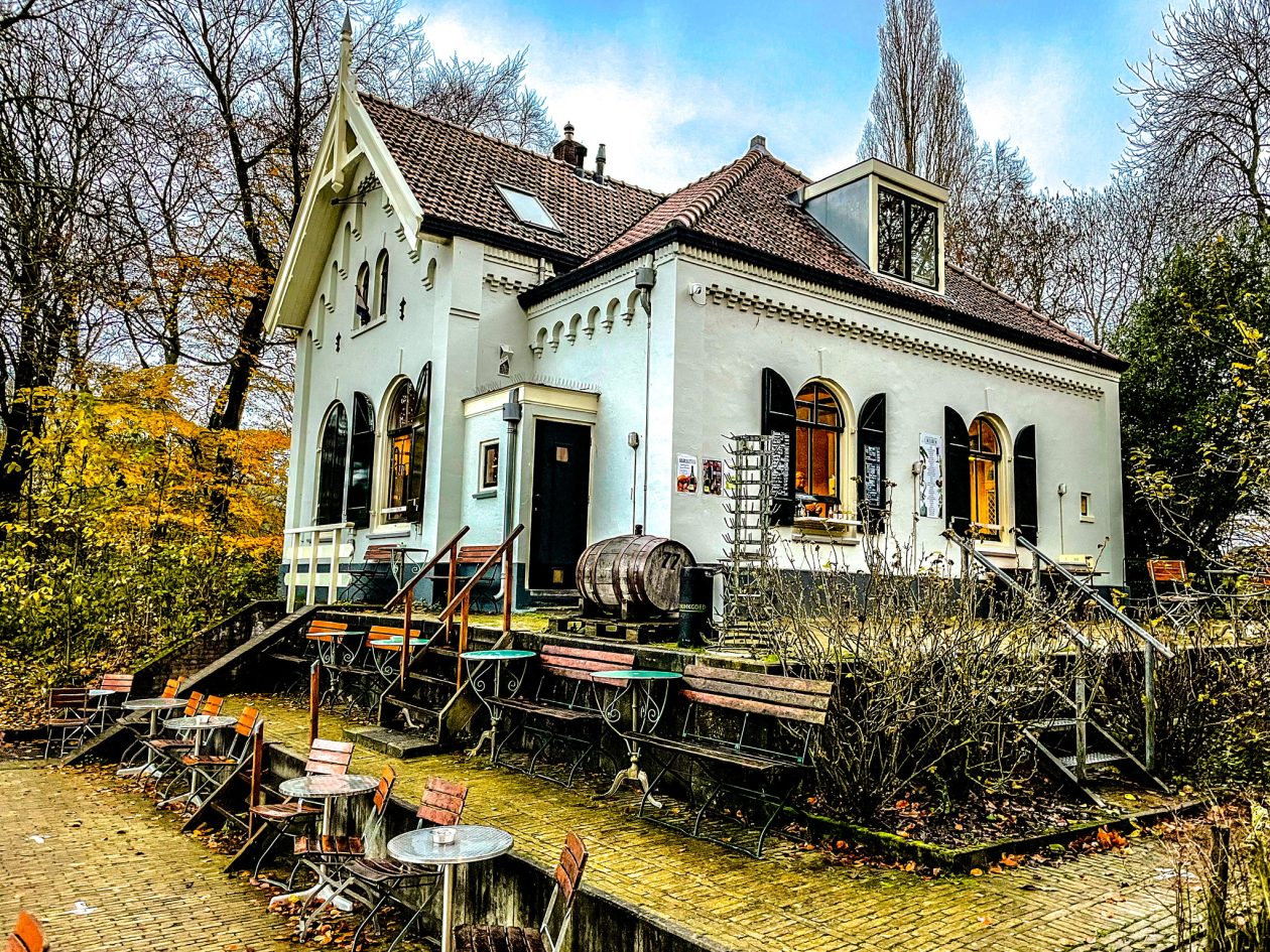 Distilleerderij T'Nieuw -Diep in het Flevopark